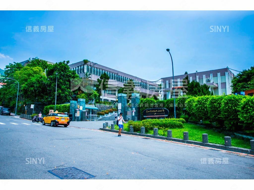 復興華廈三房車位房屋室內格局與周邊環境