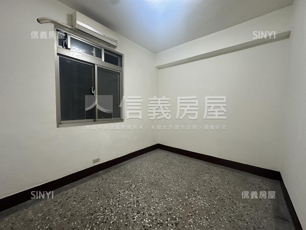 三面採光三樓三房棒房屋室內格局與周邊環境