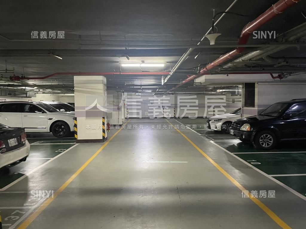 基泰之星Ｂ２稀有車位－２房屋室內格局與周邊環境