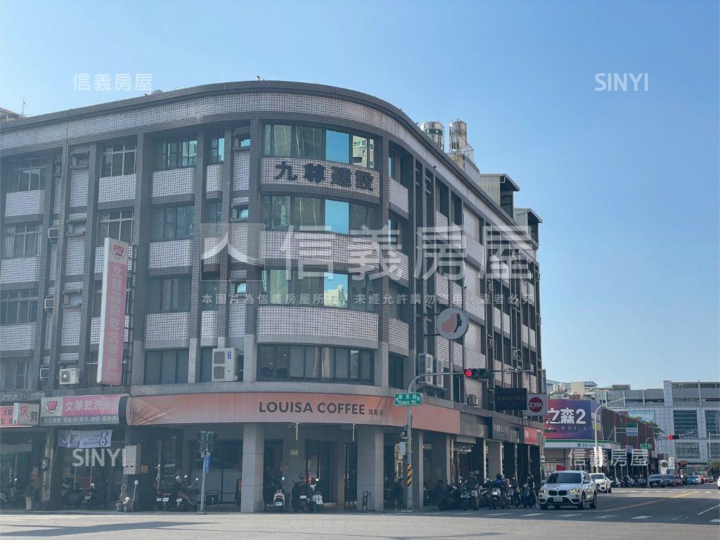 鉑愛悅巔峰兩房車位房屋室內格局與周邊環境