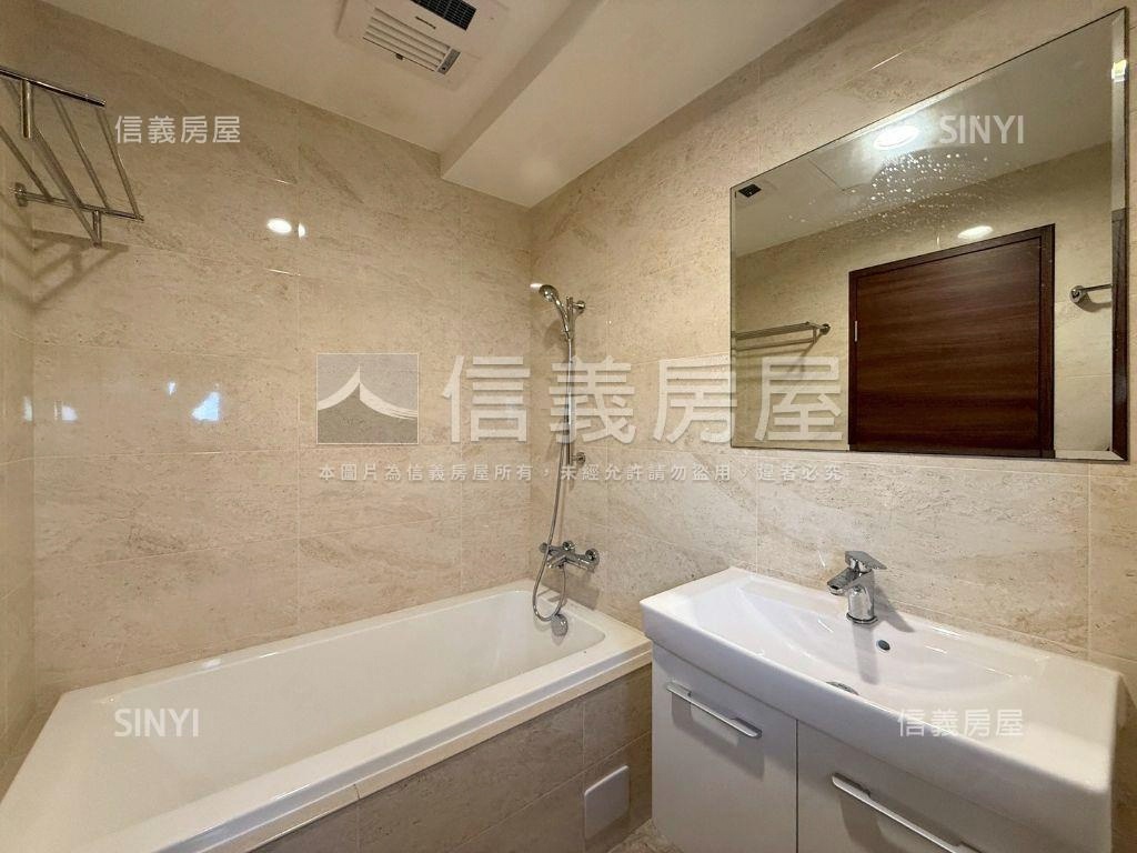 博識。大墩學區四房平車房屋室內格局與周邊環境