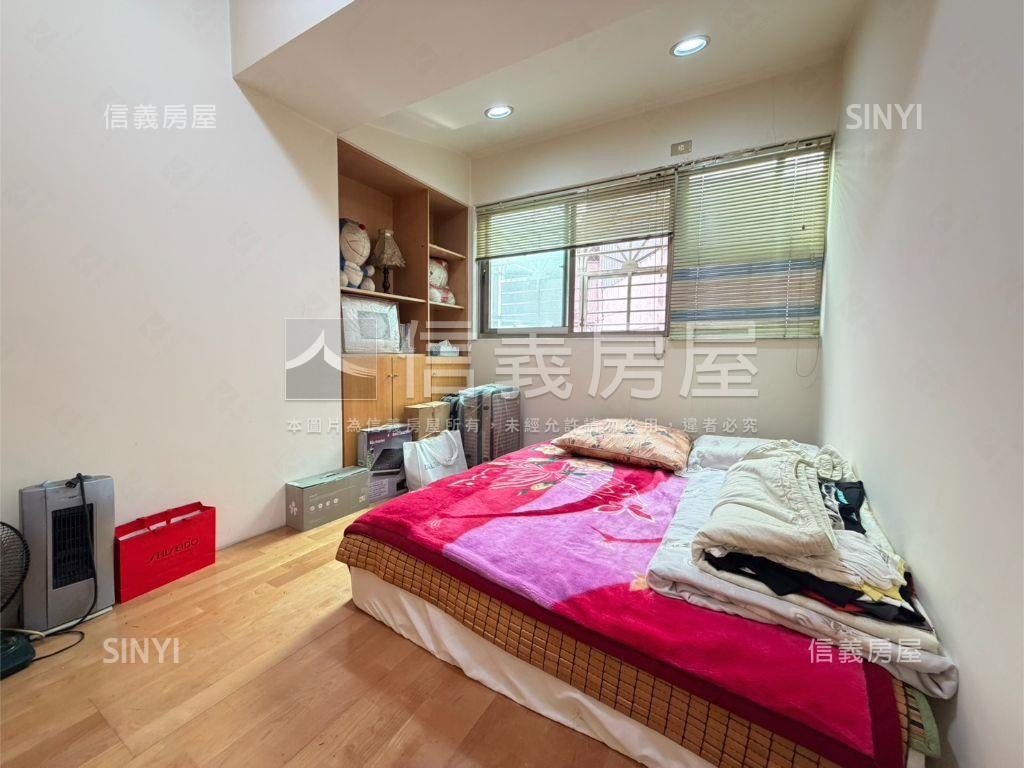 近特區電梯兩房房屋室內格局與周邊環境