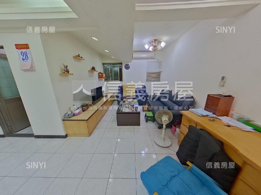 近特區電梯兩房房屋室內格局與周邊環境