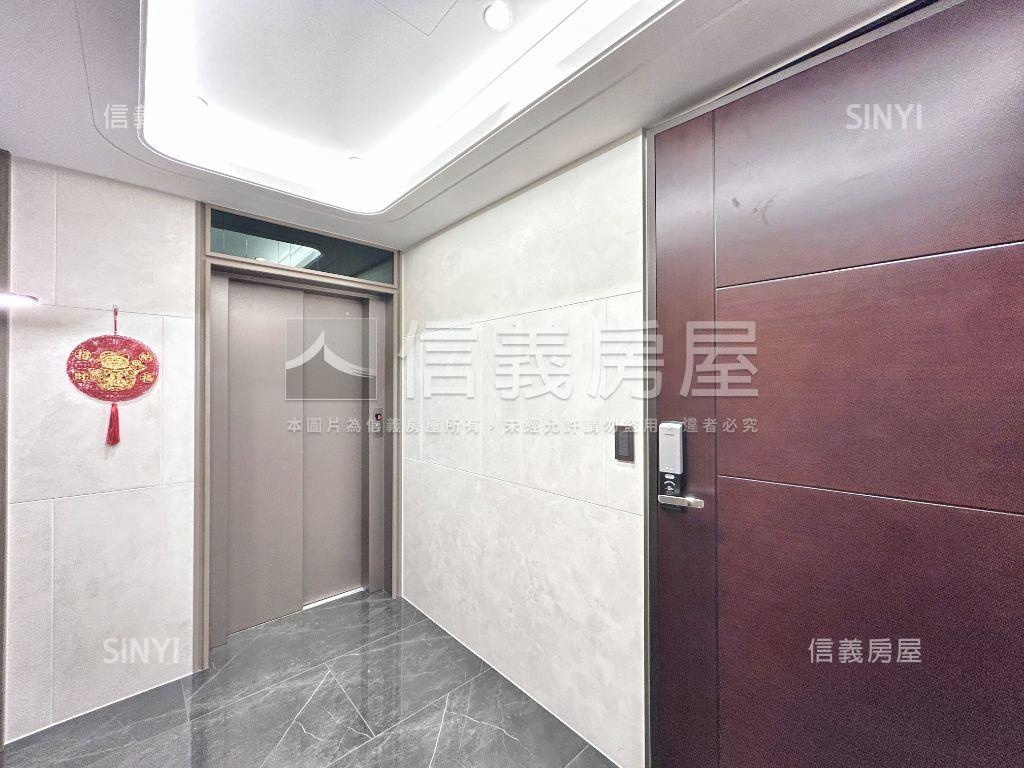 精銳花千樹．臨路雙車別墅房屋室內格局與周邊環境