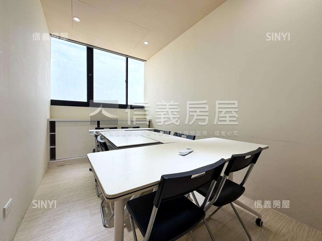 高雄車站｜穩定收租辦公室房屋室內格局與周邊環境