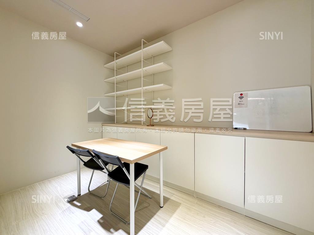 高雄車站｜穩定收租辦公室房屋室內格局與周邊環境