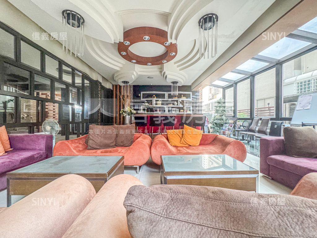 兩房有車位先看這間房屋室內格局與周邊環境