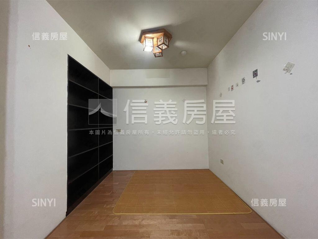 龍之鄉●四房車位房屋室內格局與周邊環境