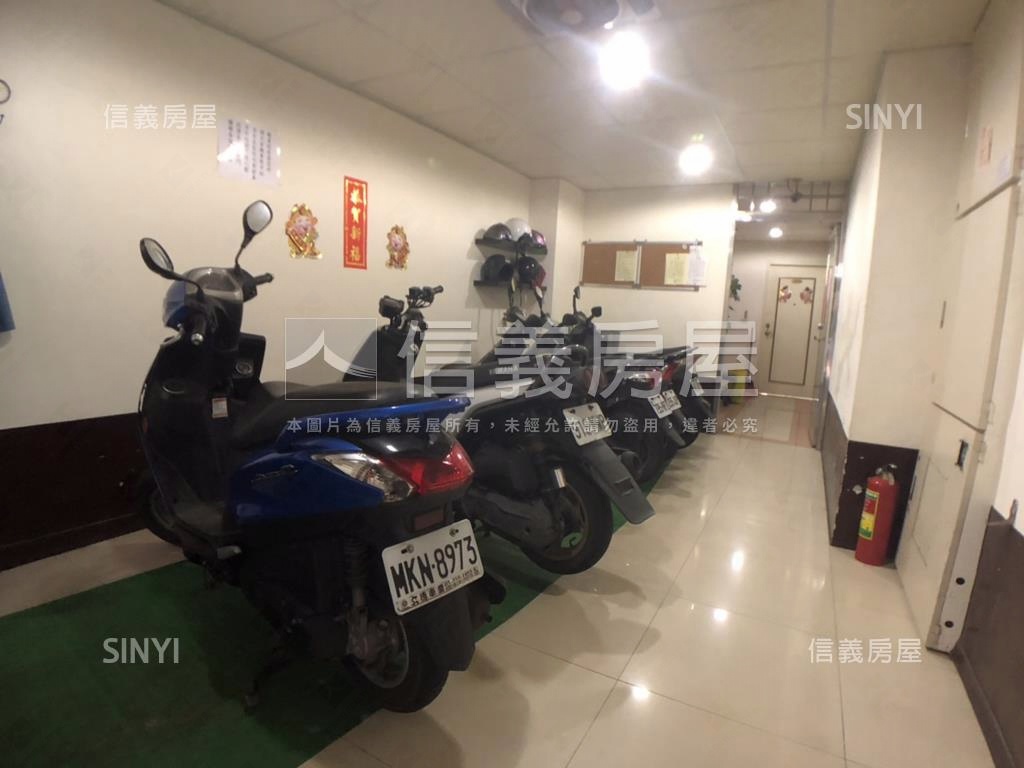近銘傳旁１１間套房收租天房屋室內格局與周邊環境