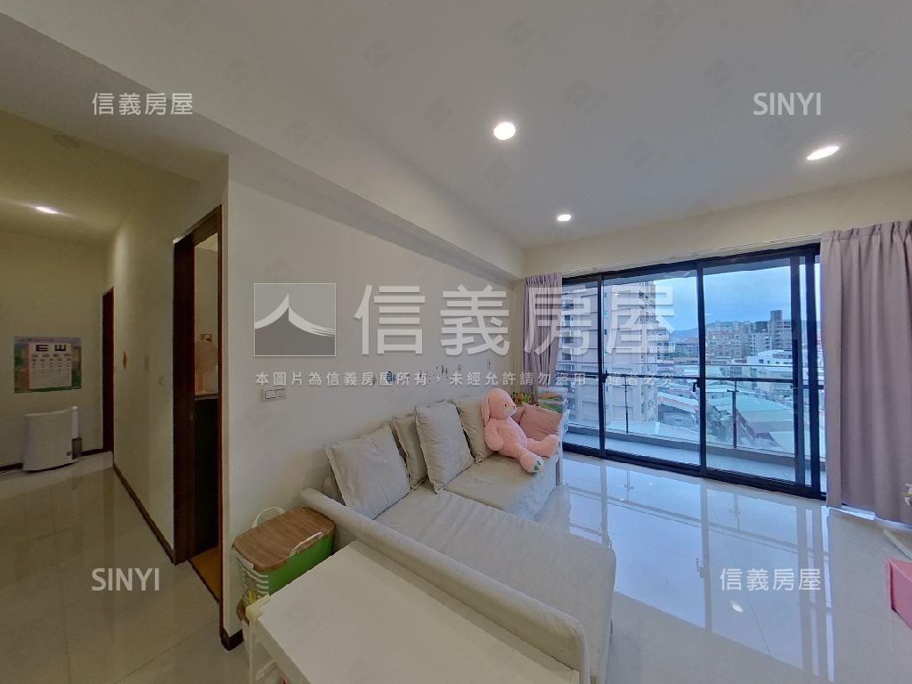 鄉林左岸三房雙車位房屋室內格局與周邊環境