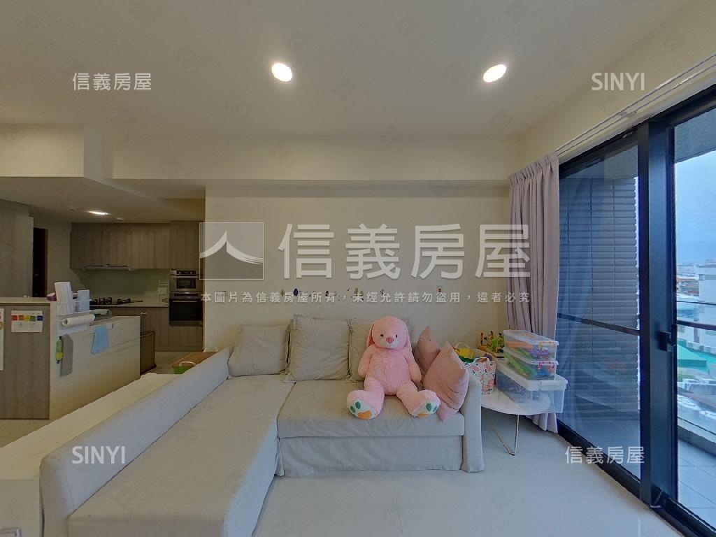 鄉林左岸三房雙車位房屋室內格局與周邊環境