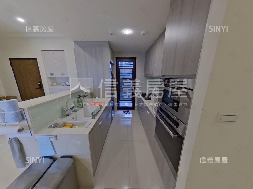 鄉林左岸三房雙車位房屋室內格局與周邊環境