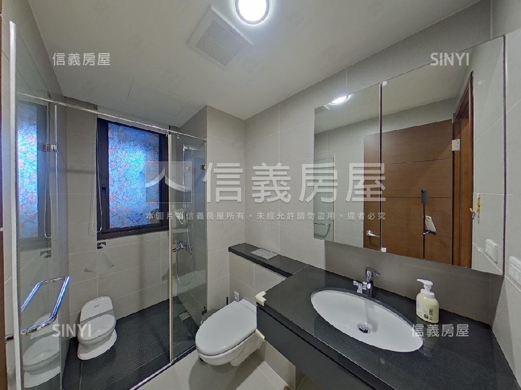 鄉林左岸三房雙車位房屋室內格局與周邊環境