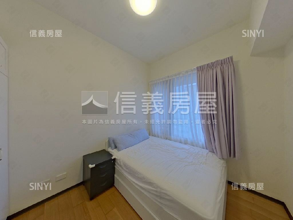 鄉林左岸三房雙車位房屋室內格局與周邊環境