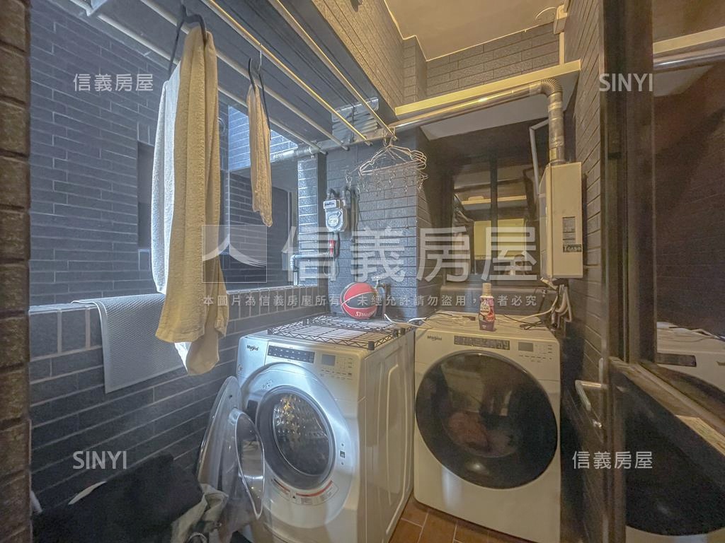 美術館艾美館兩房平移房屋室內格局與周邊環境