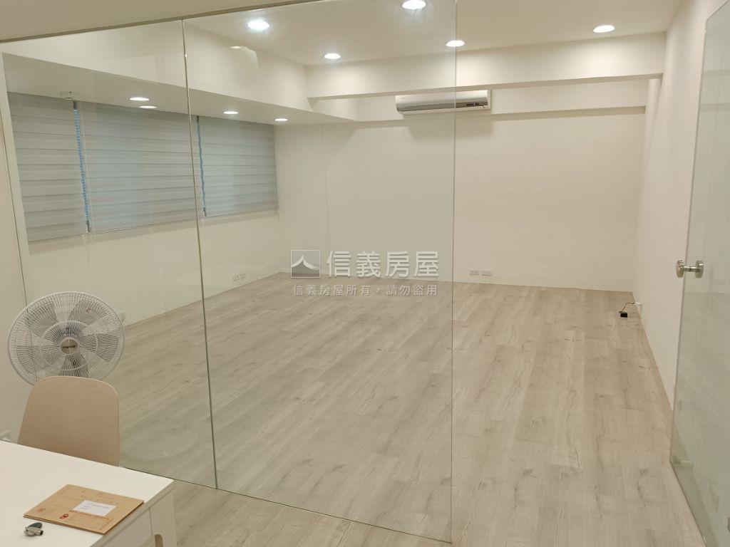 南京復興美裝潢小辦公房屋室內格局與周邊環境