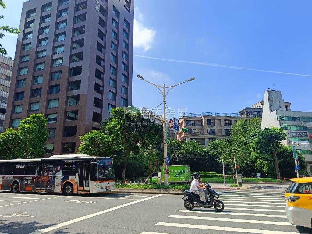 南京復興美裝潢小辦公房屋室內格局與周邊環境