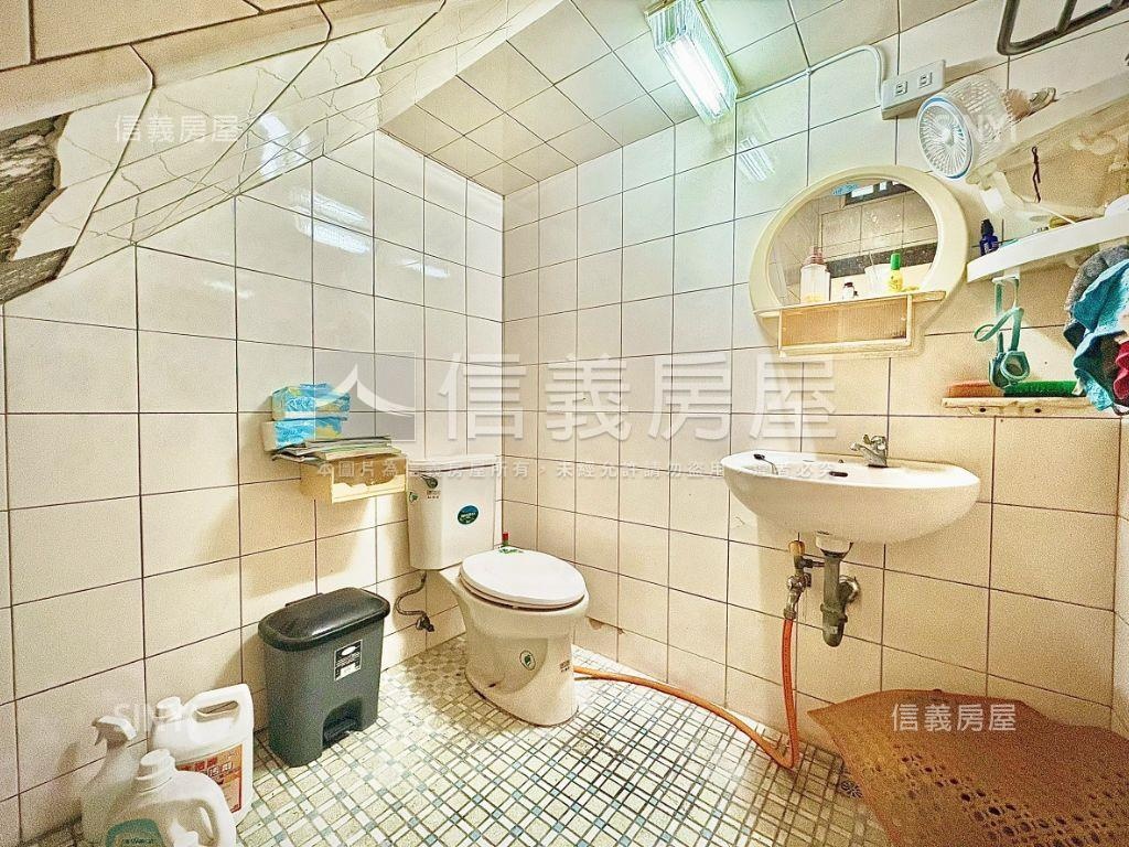 善化｜市心邊間大地坪透天房屋室內格局與周邊環境