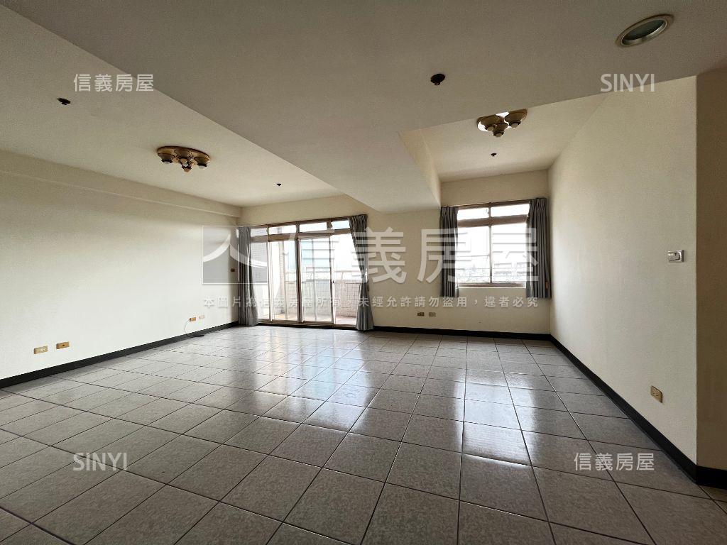 經國新城次高樓層附車位房屋室內格局與周邊環境