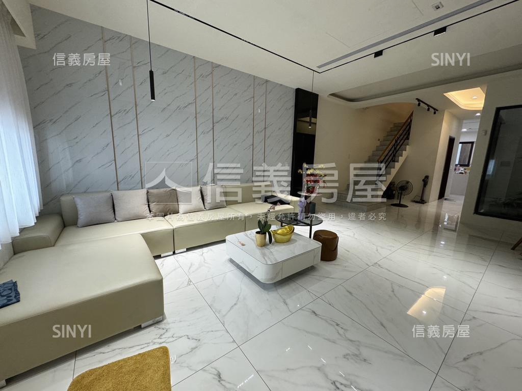 近公園朝南別墅加蓋電梯房屋室內格局與周邊環境