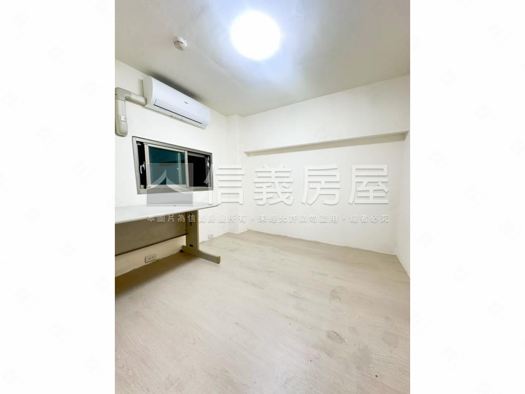 鶴馨居挑高一樓大空間房屋室內格局與周邊環境