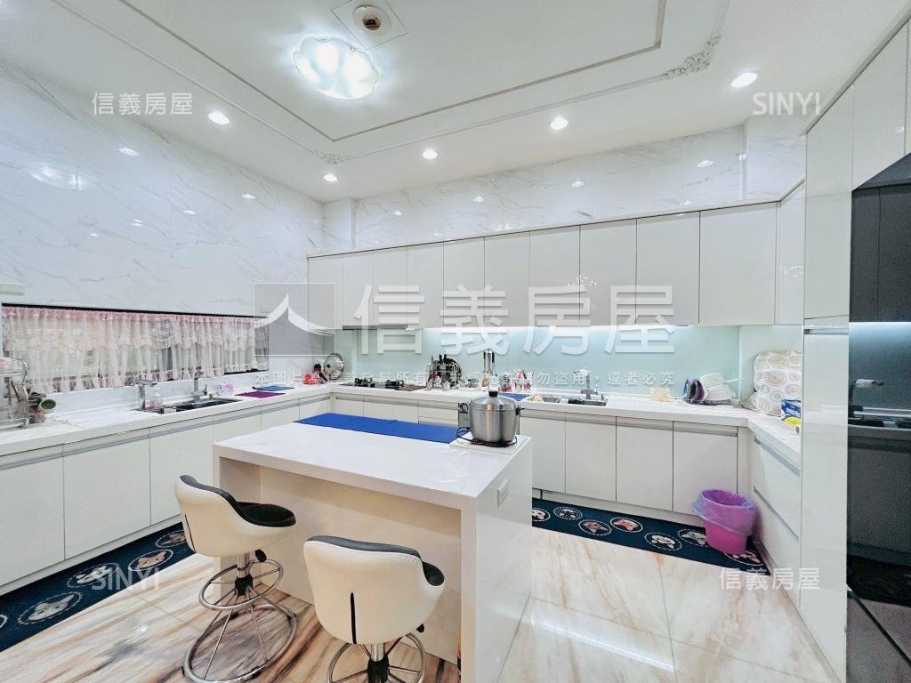 客運園區豪華大地坪豪邸房屋室內格局與周邊環境