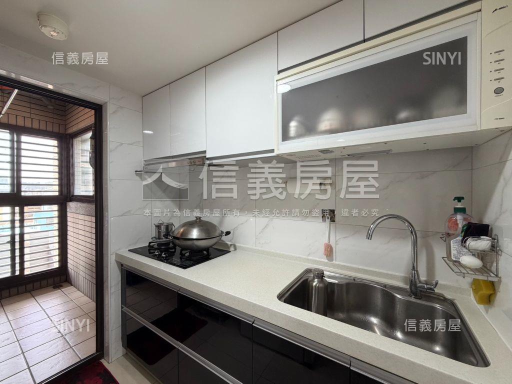 進階生活化境美學兩房車位房屋室內格局與周邊環境