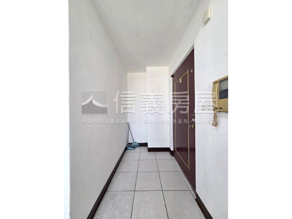 台北景觀大樓方正兩房房屋室內格局與周邊環境