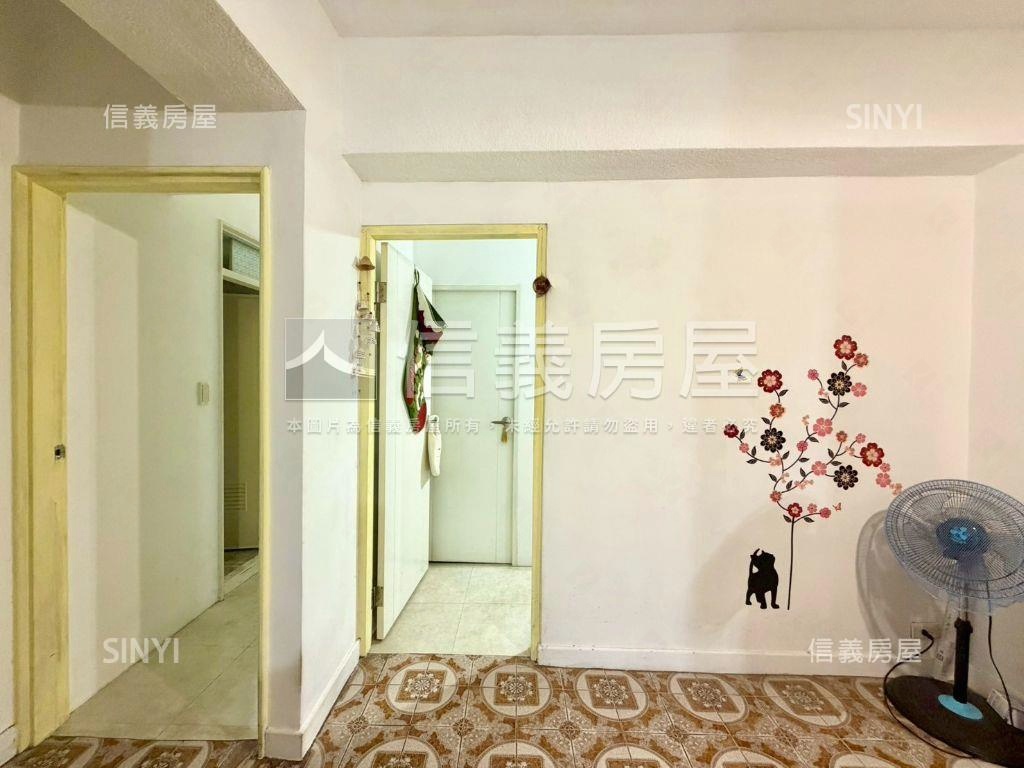 中國花園電梯三房房屋室內格局與周邊環境