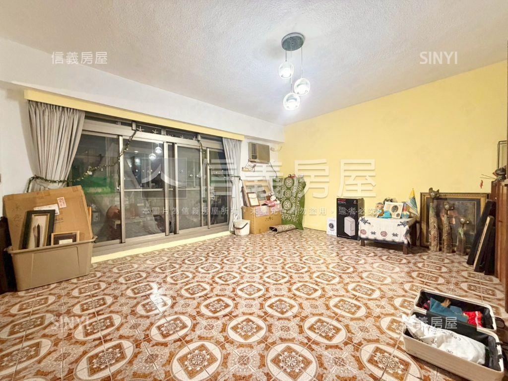 中國花園電梯三房房屋室內格局與周邊環境