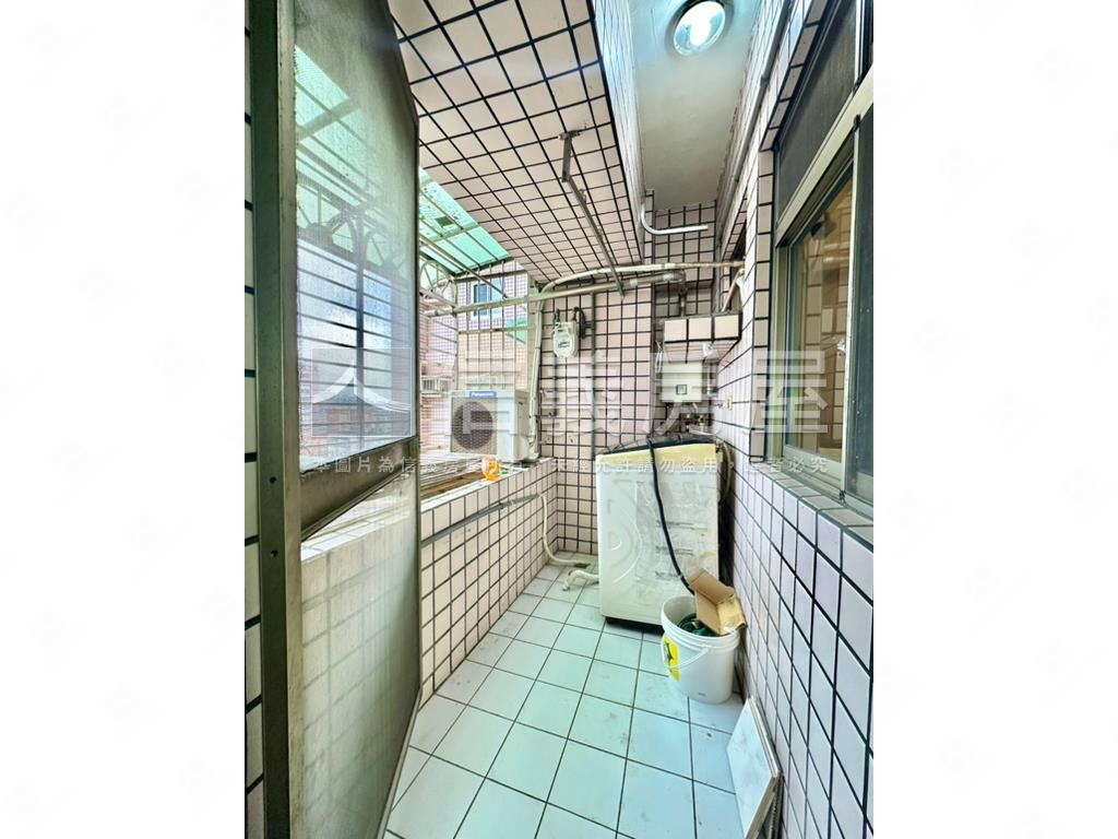 頂天立地＊高樓三房車位房屋室內格局與周邊環境