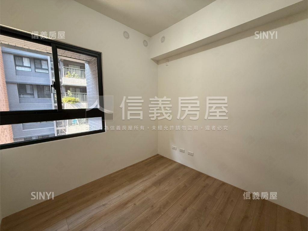 心之所向三房平車稀有釋出房屋室內格局與周邊環境