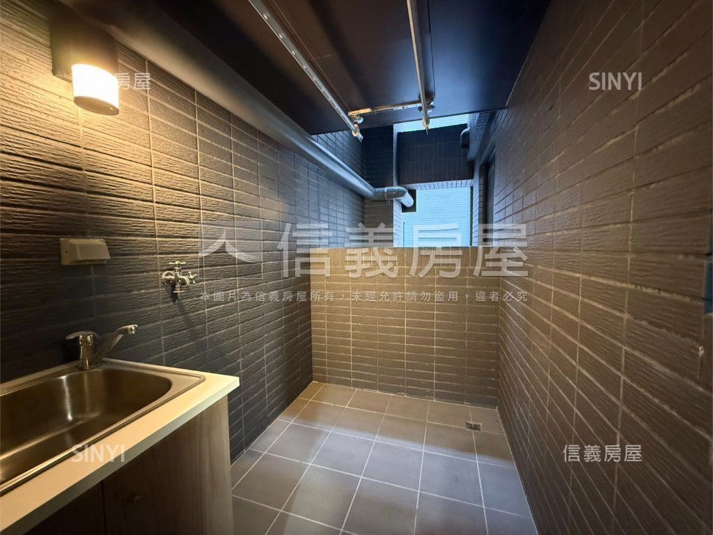 心之所向三房平車稀有釋出房屋室內格局與周邊環境