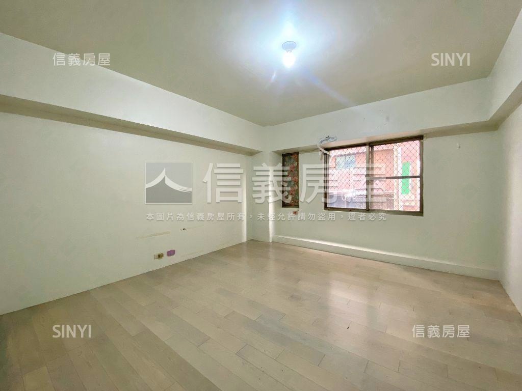 歸仁市區吃市金店住房屋室內格局與周邊環境