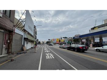 ２０米路店面３層樓附車位