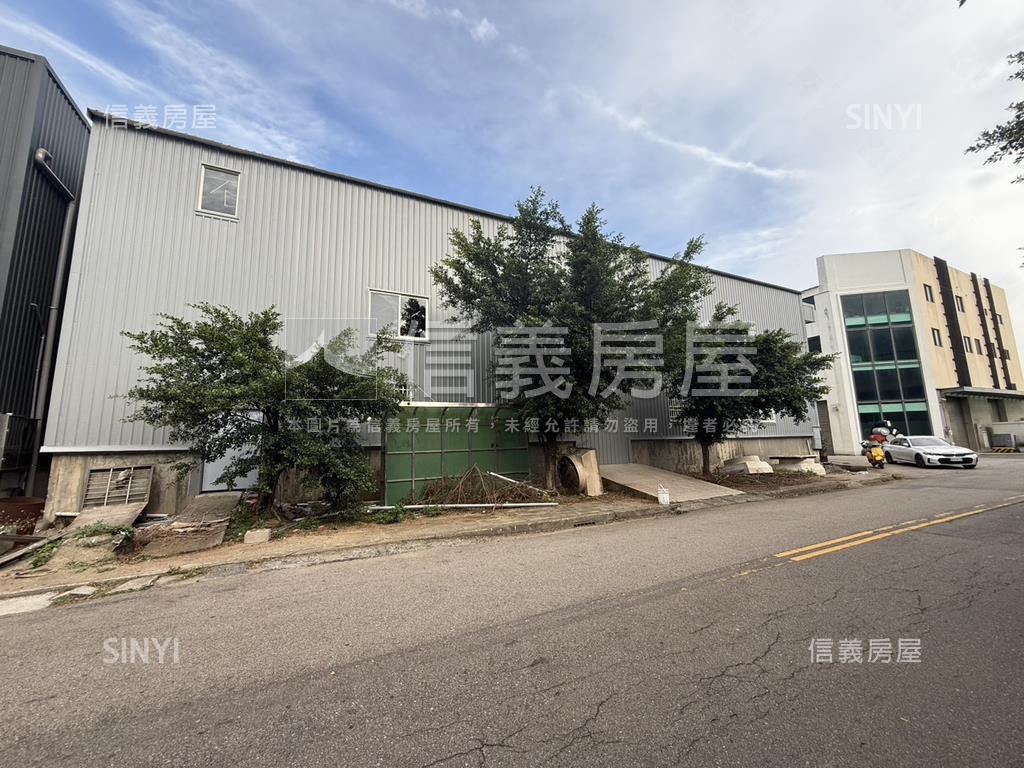 工業區乙工角間大地坪廠房房屋室內格局與周邊環境