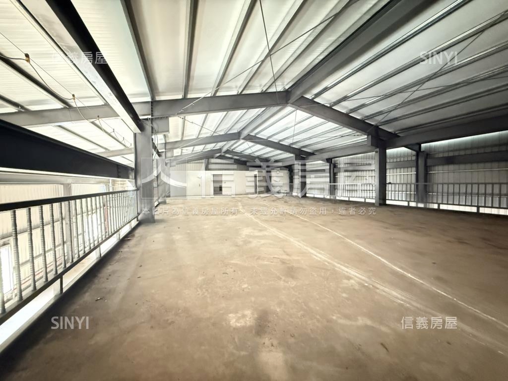 工業區乙工角間大地坪廠房房屋室內格局與周邊環境