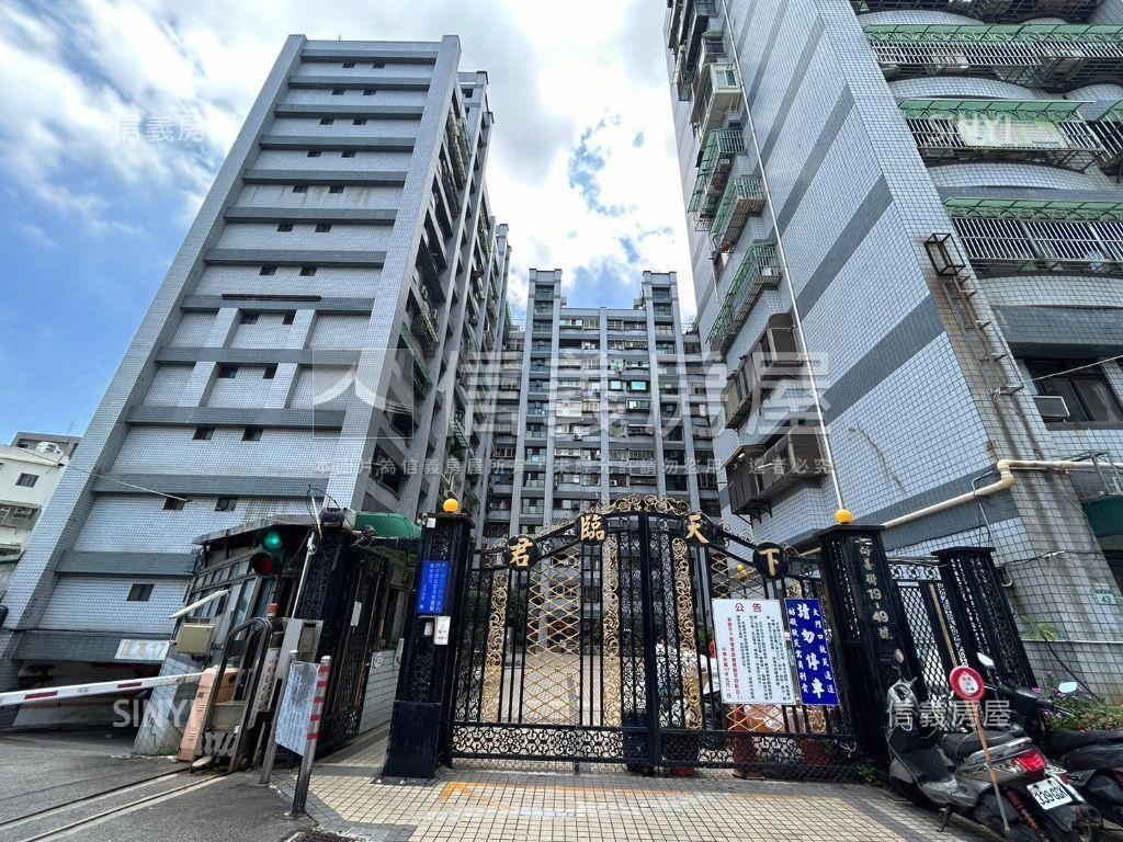 君臨三房三車位房屋室內格局與周邊環境
