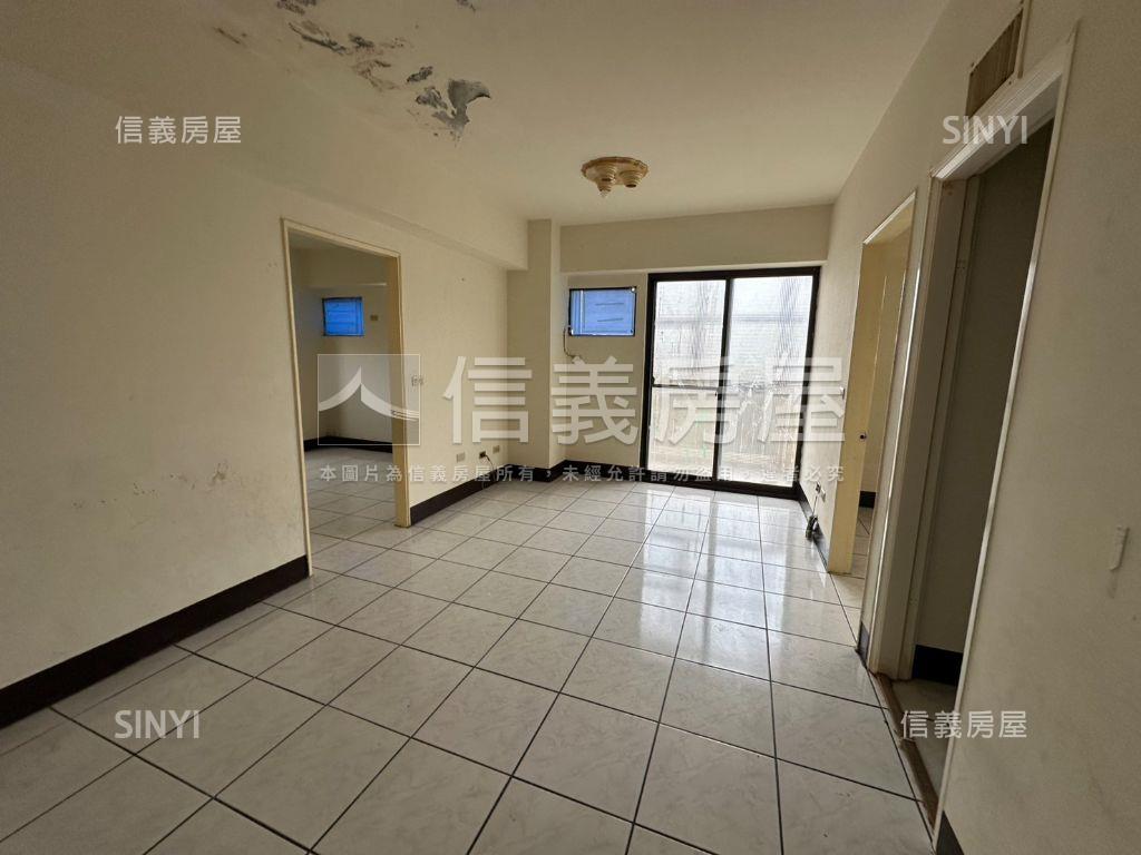 龍岡低總價大空間２房車位房屋室內格局與周邊環境