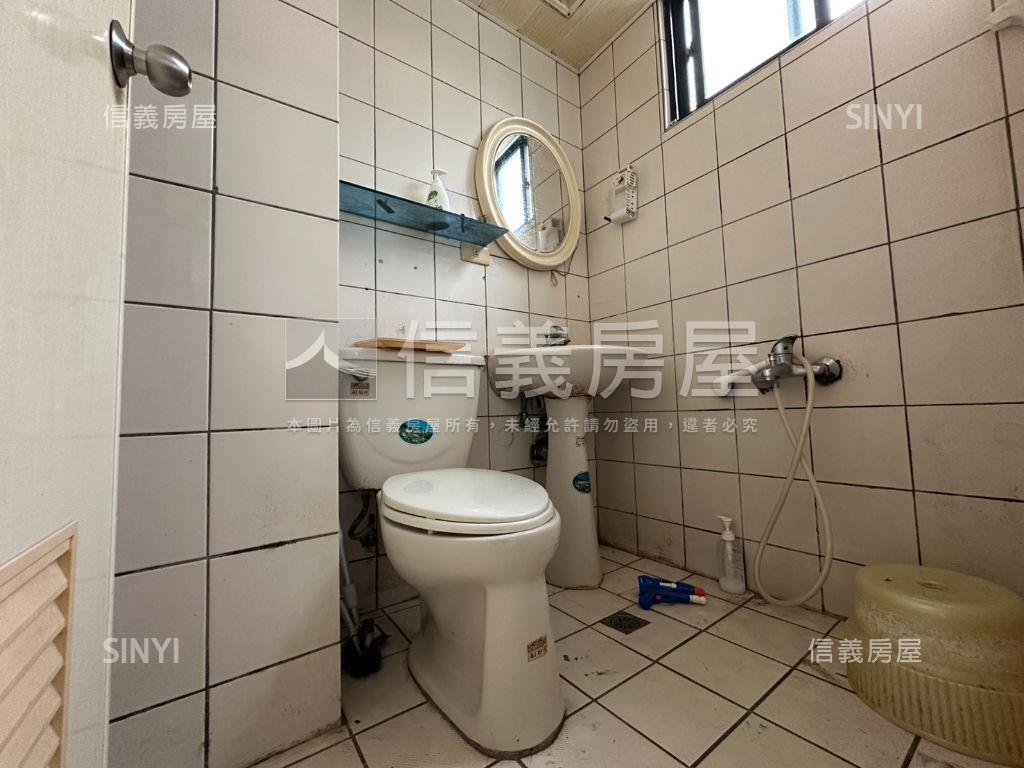 龍岡低總價大空間２房車位房屋室內格局與周邊環境