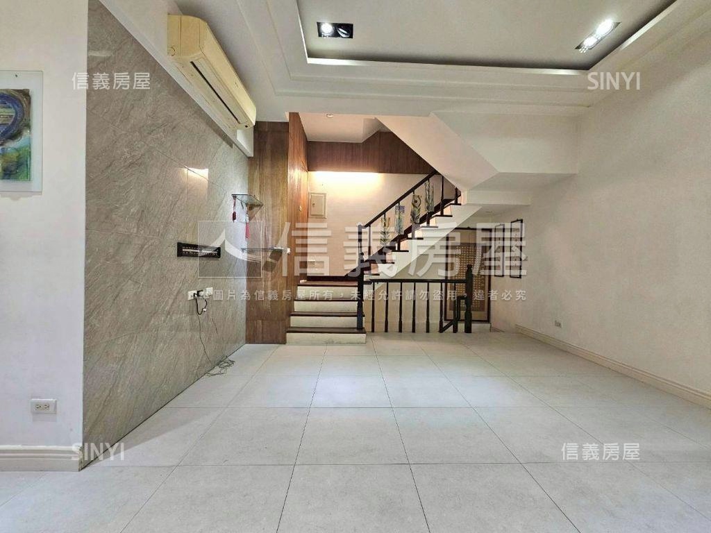 綠中海優質四房車位房屋室內格局與周邊環境