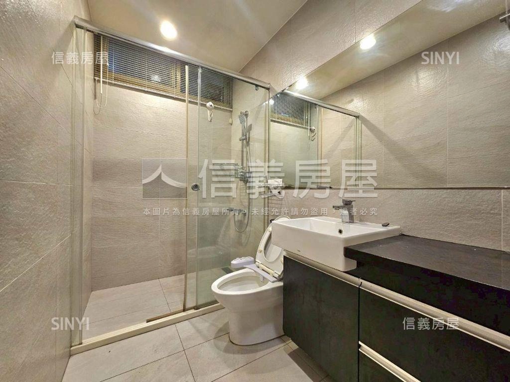 綠中海優質四房車位房屋室內格局與周邊環境