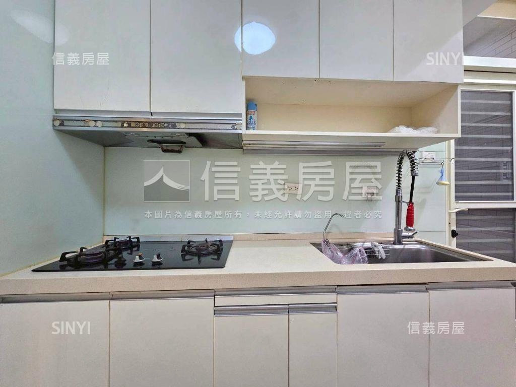 綠中海優質四房車位房屋室內格局與周邊環境