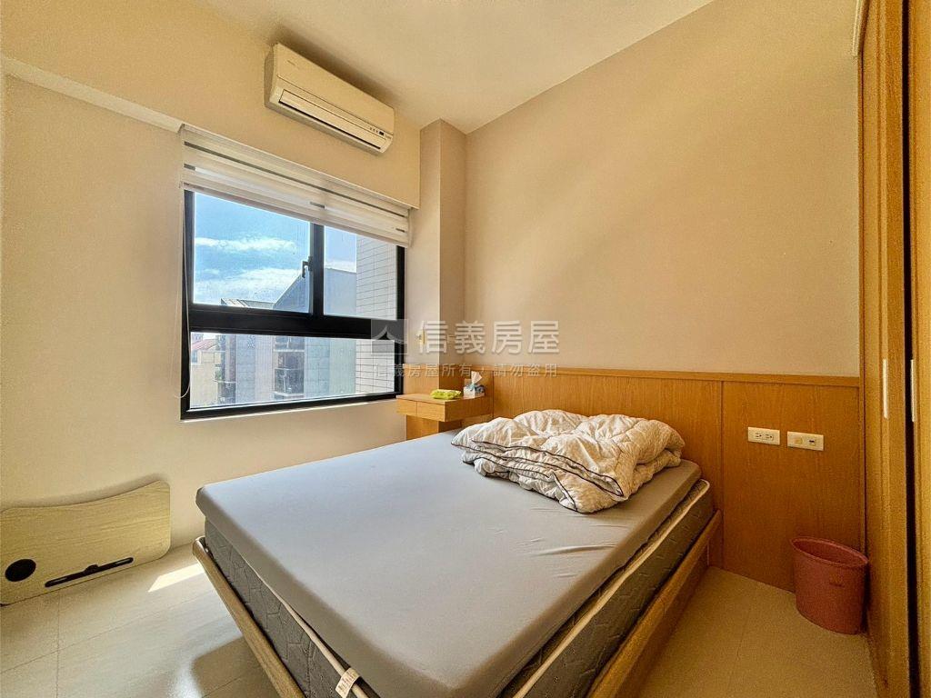 双對ＲＯＯＭ兩房平車房屋室內格局與周邊環境