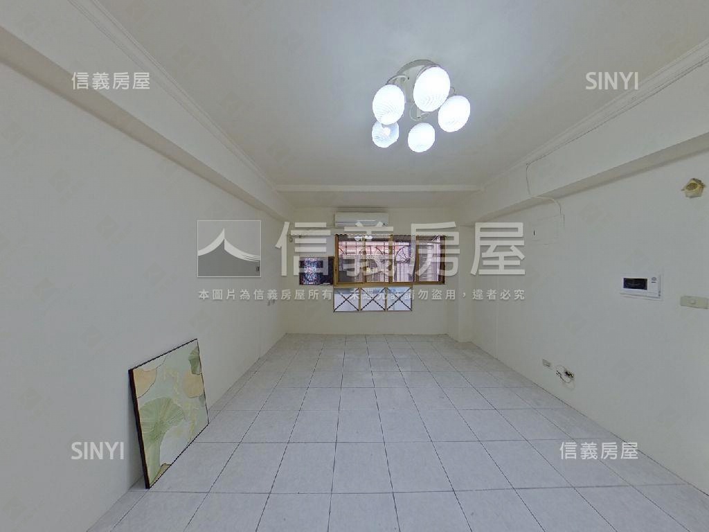 市中心三房房屋室內格局與周邊環境
