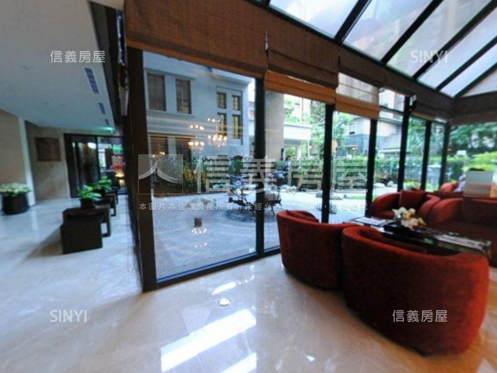 遠雄首府精緻高樓２房房屋室內格局與周邊環境