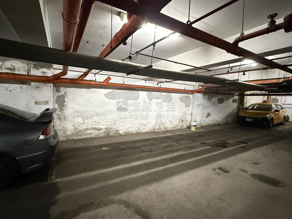 獨棟每層單戶３房車位房屋室內格局與周邊環境