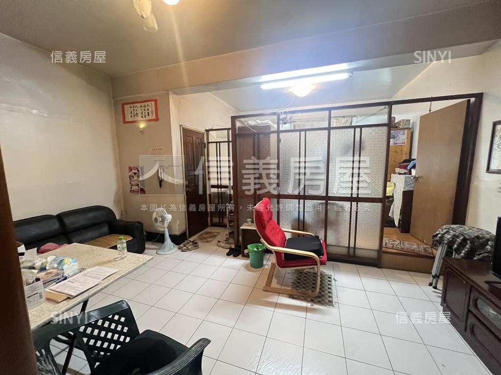華聲街精品２樓房屋室內格局與周邊環境
