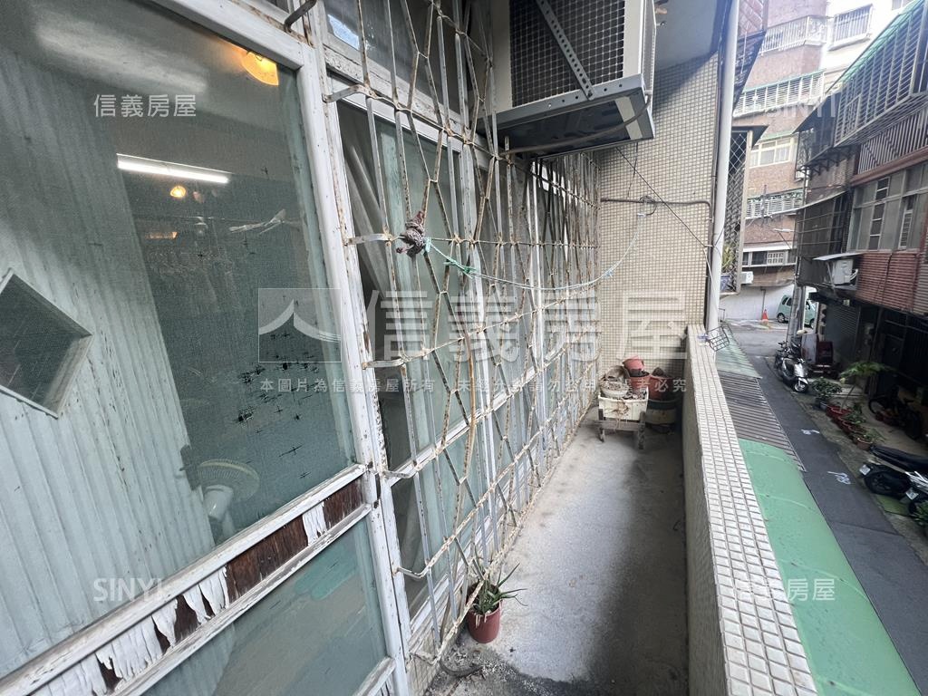 華聲街精品２樓房屋室內格局與周邊環境