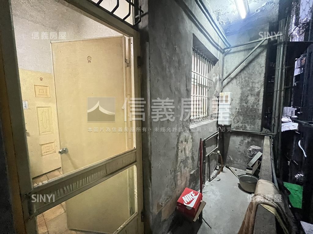 華聲街精品２樓房屋室內格局與周邊環境